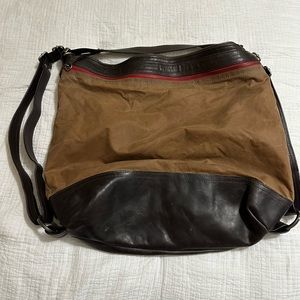 Used, excellent condition! Beautiful Rough & Tumble bag.